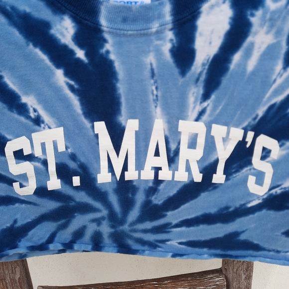 St. Mary's cropped t-shirt - Picture 2 of 9